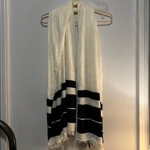 NEW Lightweight Scarf